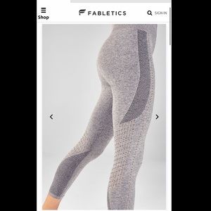 Seamless Gray Capri Leggings EUC